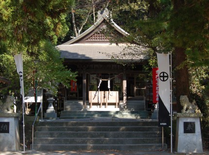 徳重神社本殿