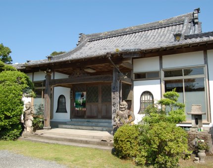 島津義弘が熱心な信仰を寄せ、義弘の菩提寺でもある妙円寺(曹洞宗)